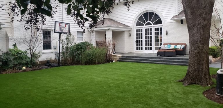 Synthetic Grass Installation | The Perfect Lawn